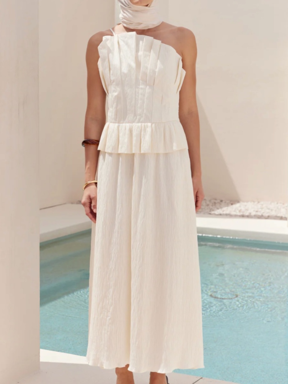 MODERN MUSE PLEATED MIDI DRESS
